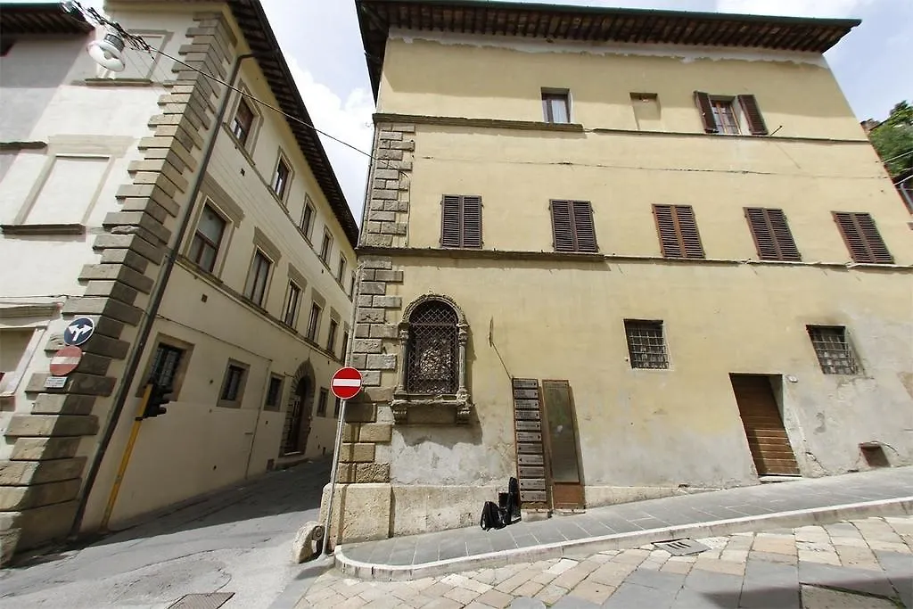 B&B Palazzo Beltramini Colle Val D'Elsa Italy