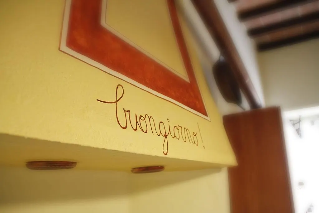 Bed & Breakfast B&B Palazzo Beltramini Colle Val D'Elsa Italy